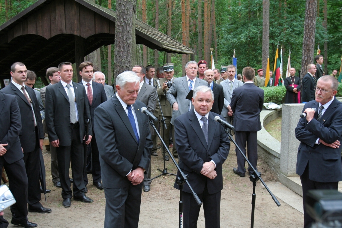 Prezydenci Polski i Litwy na uroczystościach w Pszczelniku